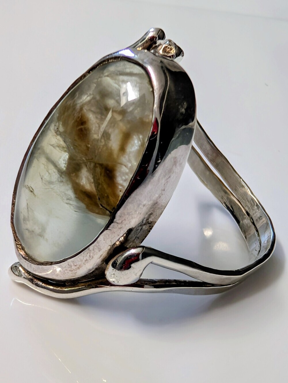 Vintage 925 Sterling Silver Ring with Gemstone.